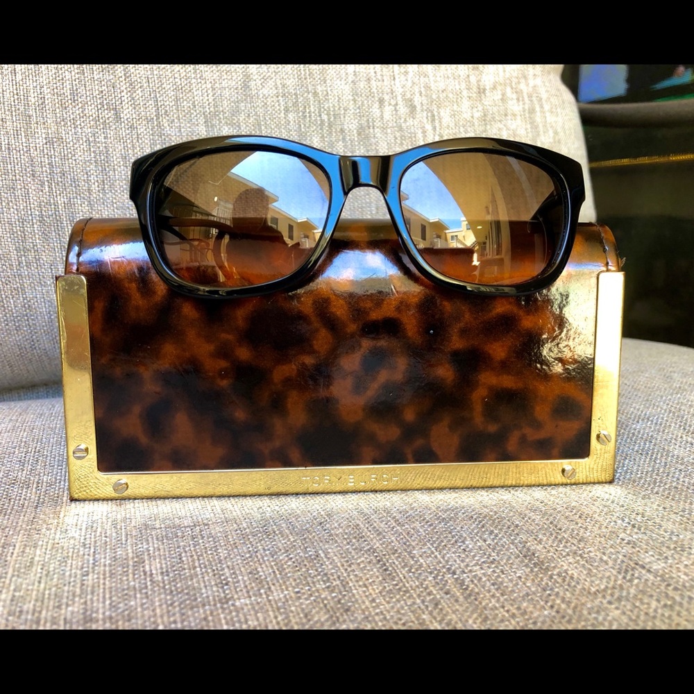 Tory Burch Sunglasses with tortoise case